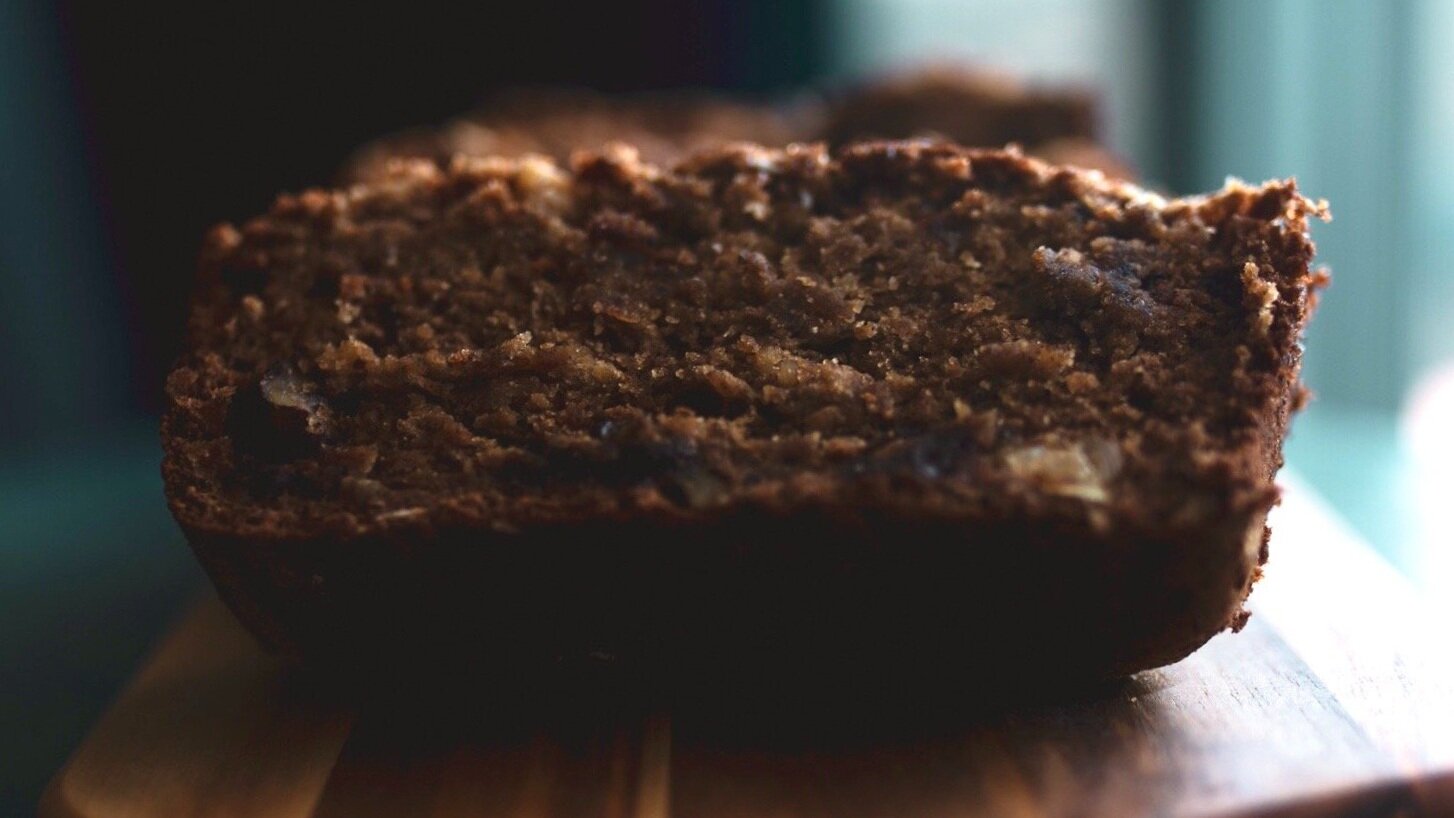 Delicious moist vegan banana bread fresh from the oven!